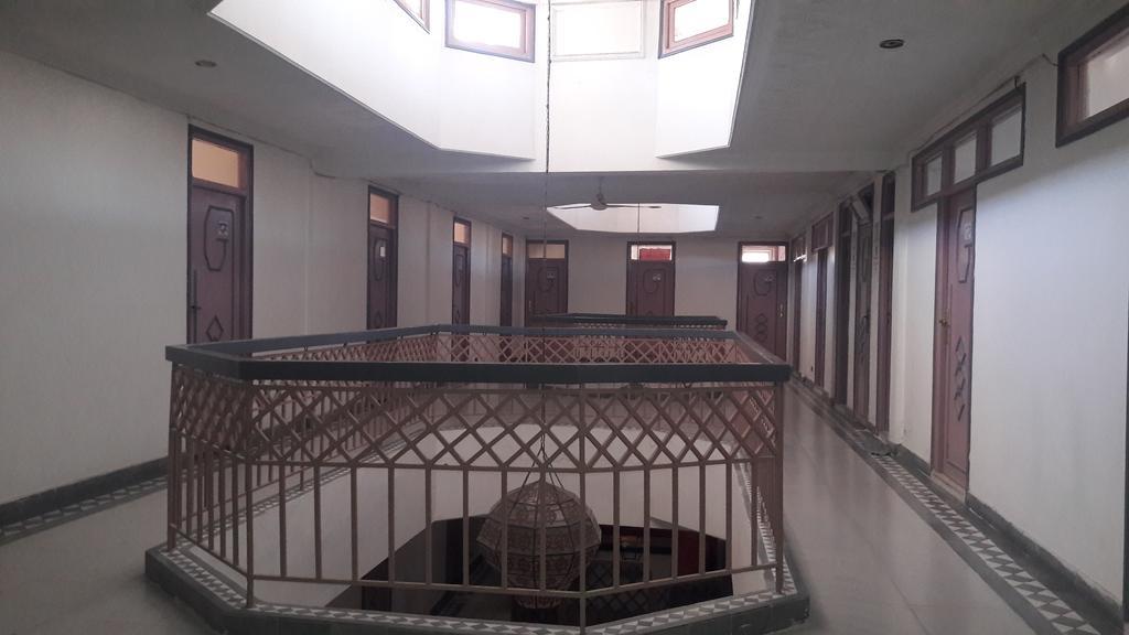 Hotel Ichbilia فندق اشبيلية Marrakesh Bagian luar foto