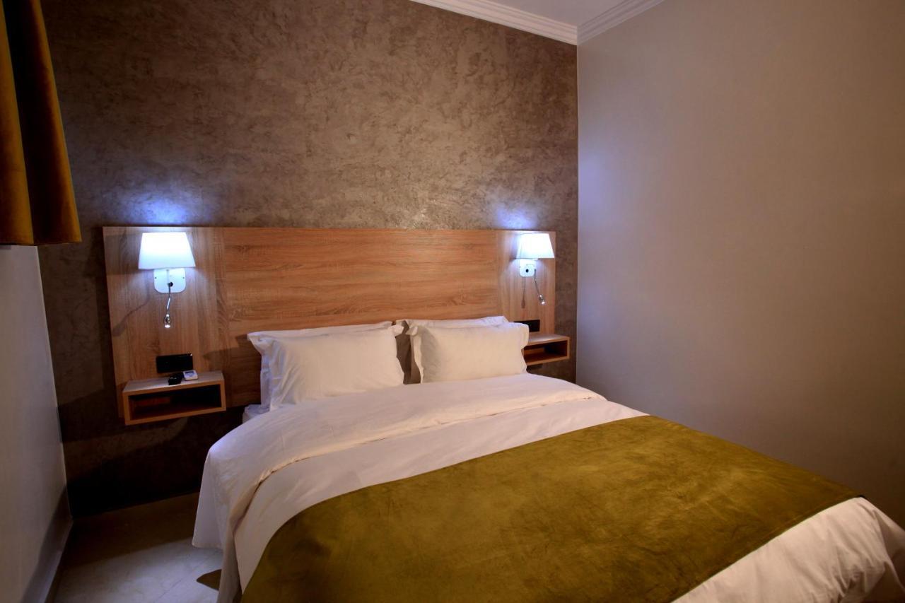 Hotel Ichbilia فندق اشبيلية Marrakesh Bagian luar foto