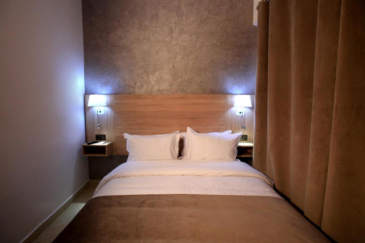 Hotel Ichbilia فندق اشبيلية Marrakesh Bagian luar foto